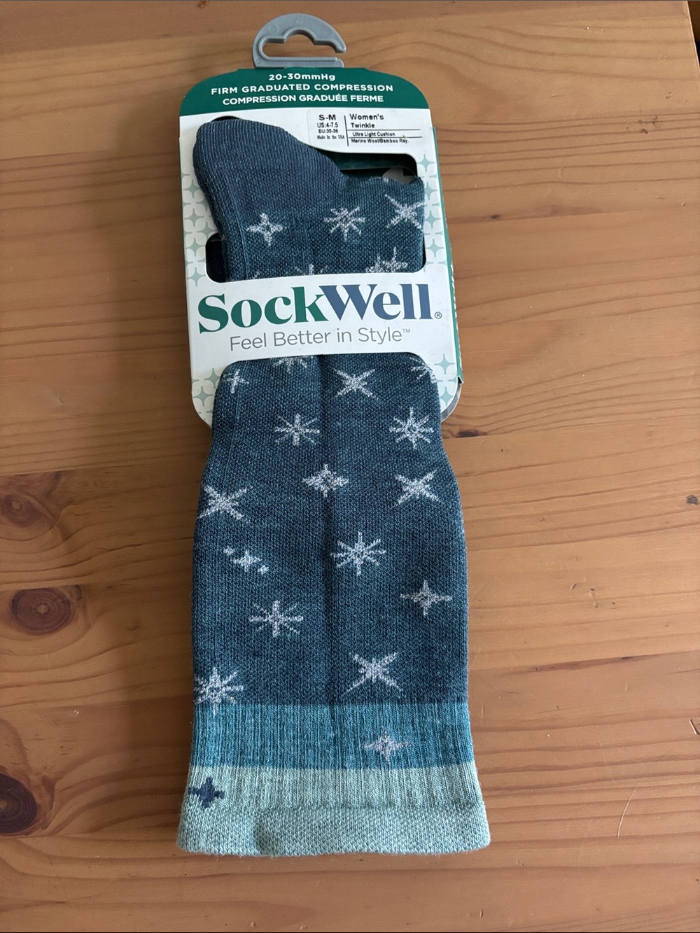 Women’s Compression Socks - Teal Star Pattern